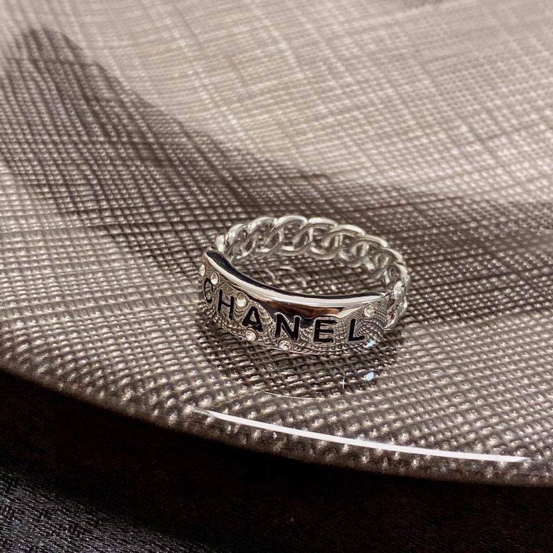 Chanel ring 1lyx23